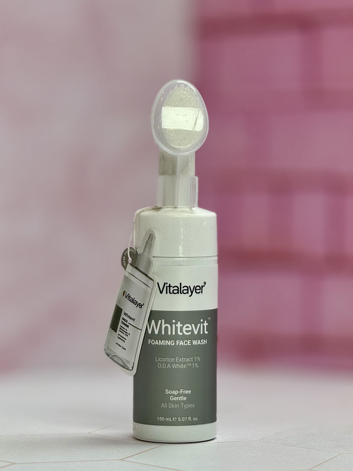 فوم شستشوی صورت روشن‌کننده و ضد لک ویتالیر مدل وایت ویت (Whitevit)